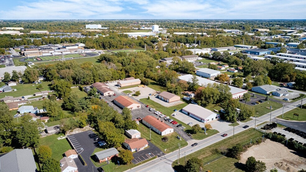 5342 Elmwood Ave, Indianapolis, IN for lease - Building Photo - Image 1 of 11