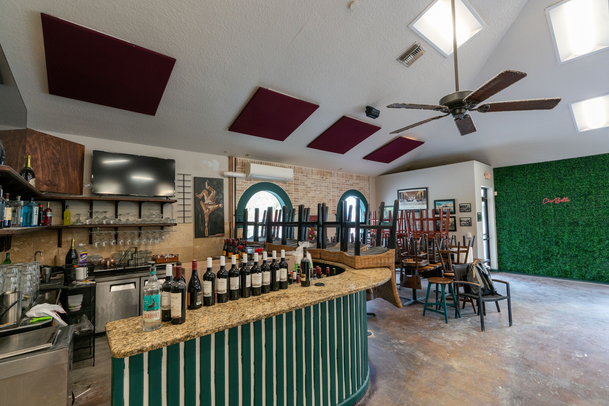 7800 Blind Pass Rd, Saint Pete Beach, FL for lease Interior Photo- Image 1 of 10