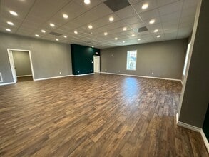 21499 Eva St, Montgomery, TX à louer Photo intérieure- Image 2 de 6