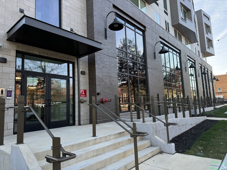 101 Q St NE, Washington, DC à louer - Photo du bâtiment - Image 1 de 2