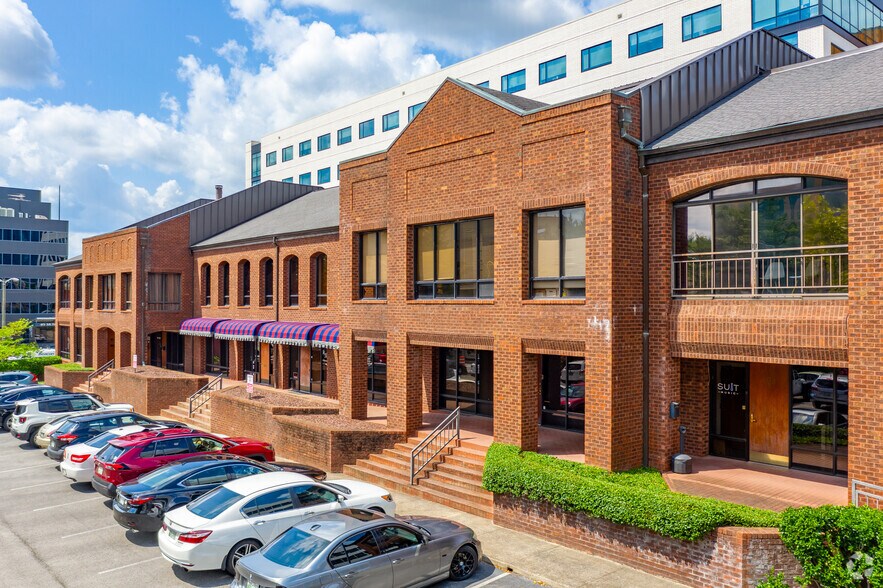 33 Music Sq W, Nashville, TN à louer - Photo du bâtiment - Image 3 de 13