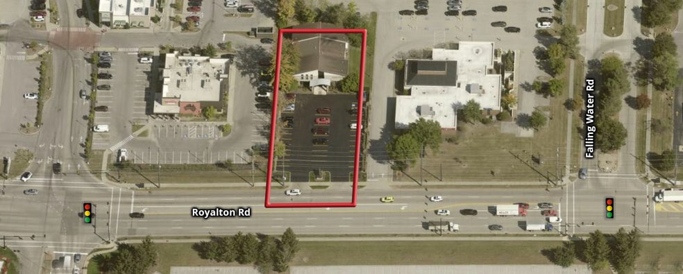 17534 Royalton Rd, Strongsville, OH à louer - Photo du bâtiment - Image 2 de 17