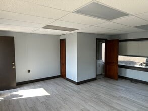 123 N Bridge St, Elkton, MD à louer Photo du bâtiment- Image 1 de 2