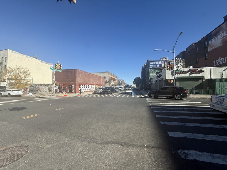 455 Bushwick Ave, Brooklyn, NY à vendre - Photo du bâtiment - Image 3 de 3