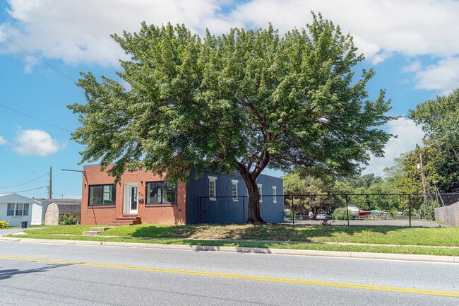 More details for 730 S Marlyn Ave, Essex, MD - Flex for Lease