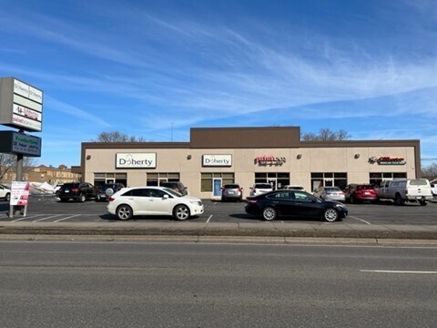 2301 Division St, Saint Cloud, MN à louer - Photo du bâtiment - Image 1 de 5