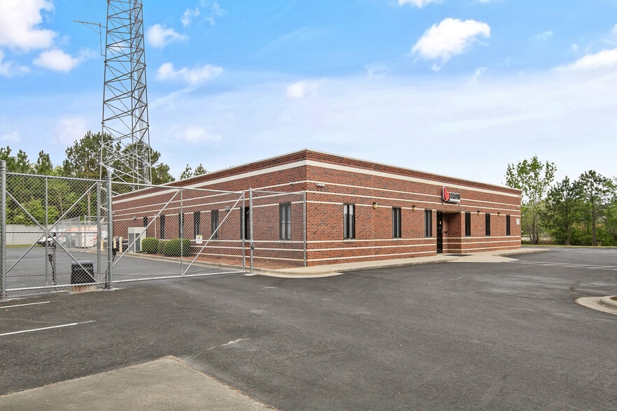 1876 Bureau Dr, Fayetteville, NC for sale - Building Photo - Image 3 of 19