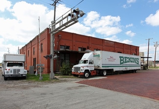 Plus de détails pour 310 S 9th St, Corsicana, TX - Industriel à vendre