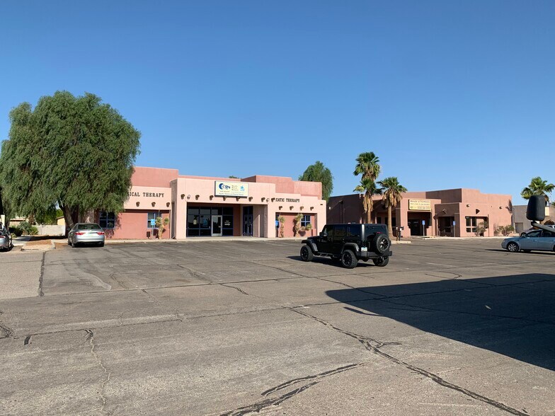 11509 S Fortuna Rd, Yuma, AZ à louer - Photo du bâtiment - Image 3 de 13
