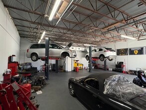 136 Industrial Dr, Boerne, TX for lease Interior Photo- Image 2 of 11