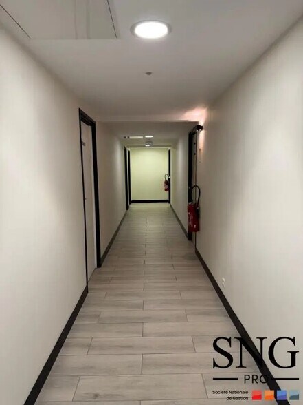 16 Rue Jacques Tati, Évry-Courcouronnes à vendre - Photo du bâtiment - Image 1 de 14