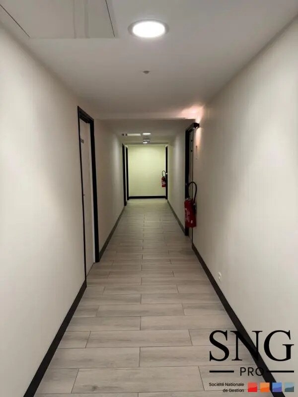 16 Rue Jacques Tati, Évry-Courcouronnes for sale Building Photo- Image 1 of 15