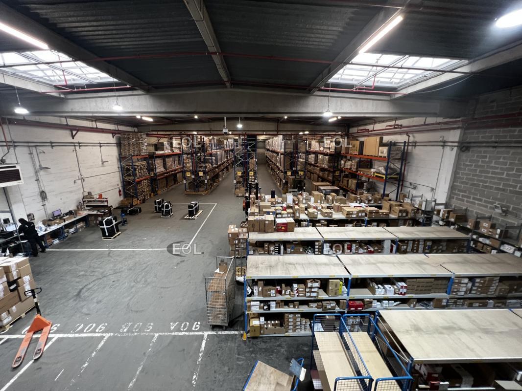 Flex in Saint-Denis for lease Building Photo- Image 1 of 17