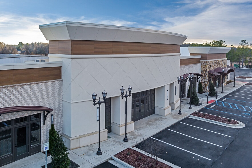 1612 Lindsay Ln S, Athens, AL for lease - Primary Photo - Image 1 of 7