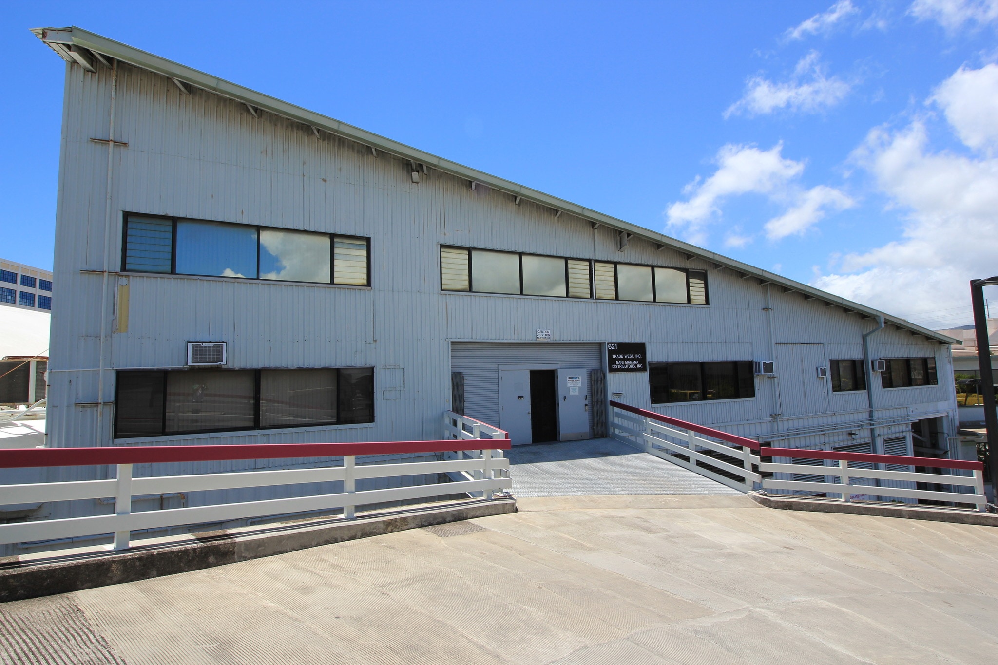 501 Sumner St, Honolulu, HI for sale Primary Photo- Image 1 of 43