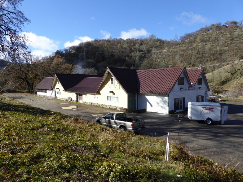 35880 Highway 41, Coarsegold, CA à vendre - Photo du bâtiment - Image 3 de 14