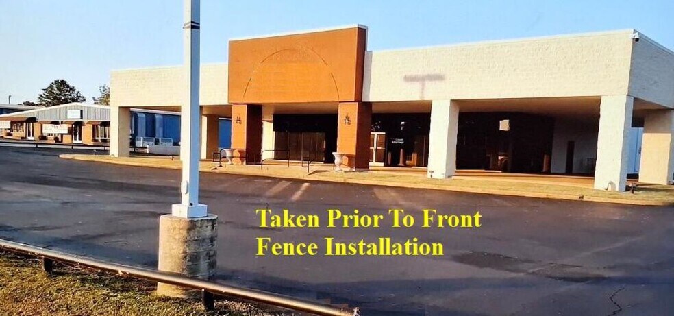 1170 US Highway 45, Henderson, TN à louer - Photo du bâtiment - Image 3 de 39