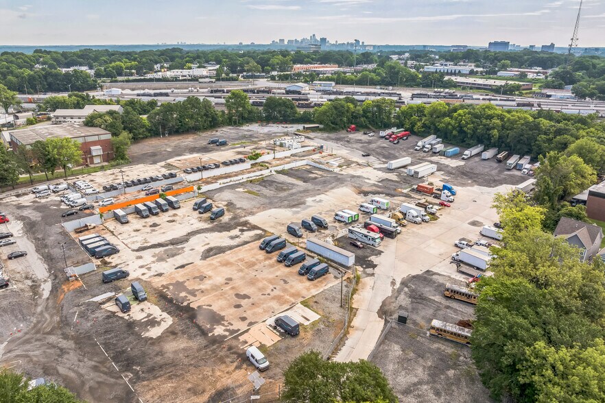 1521 Huber St NW, Atlanta, GA à louer - Photo du bâtiment - Image 2 de 3