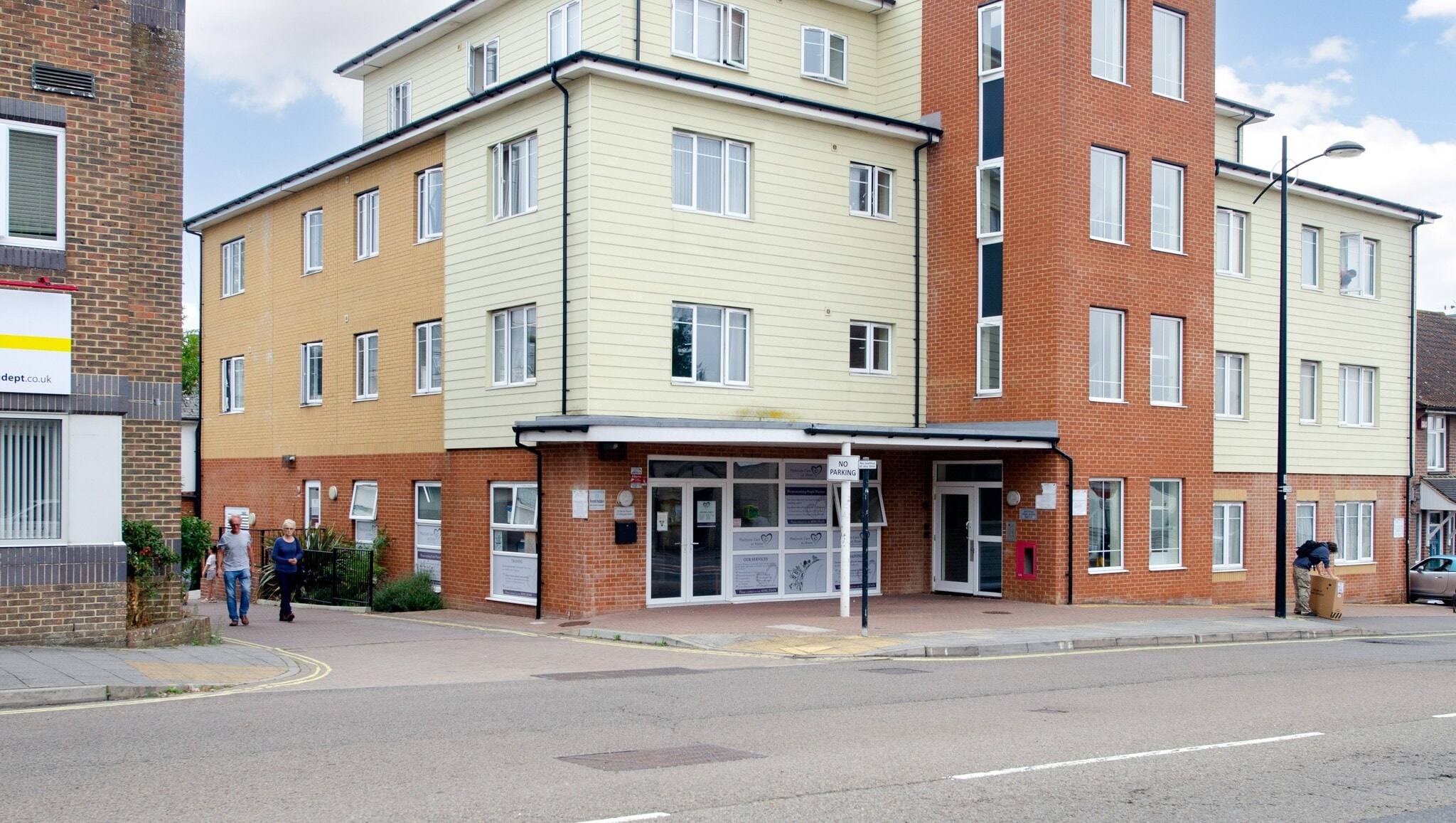 St. Georges Walk, Waterlooville for lease Primary Photo- Image 1 of 5