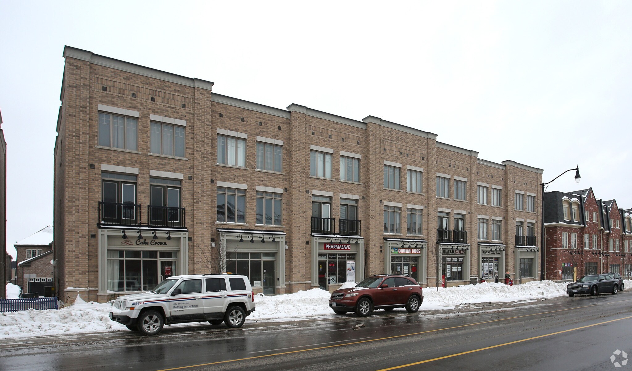 124-136 Inspire Blvd, Brampton, ON à vendre Photo principale- Image 1 de 1