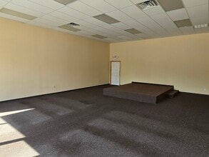 4296 Old Suwanee Rd, Buford, GA for lease Building Photo- Image 2 of 3
