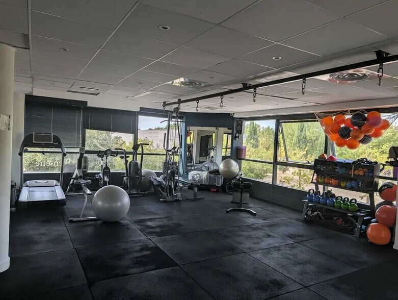 185 Rue Corindon, Éguilles à louer - Photo du bâtiment - Image 2 de 12