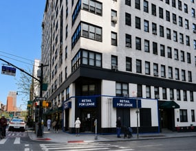 400 E 57th St, New York, NY for lease Interior Photo- Image 2 of 5