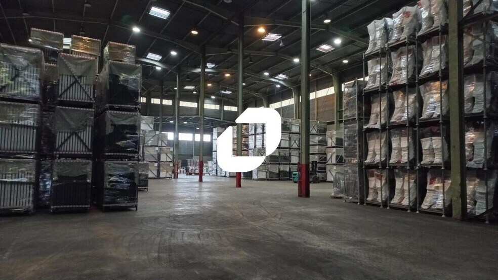 Flex in Mitry-Mory for lease - Building Photo - Image 3 of 4