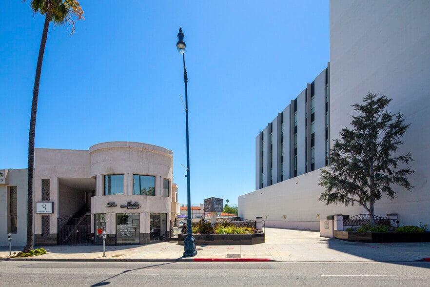 8712 Wilshire Blvd, Beverly Hills, CA for lease - Building Photo - Image 2 of 13