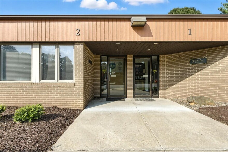 5405 Twin Knolls Rd, Columbia, MD à vendre - Photo du bâtiment - Image 2 de 2