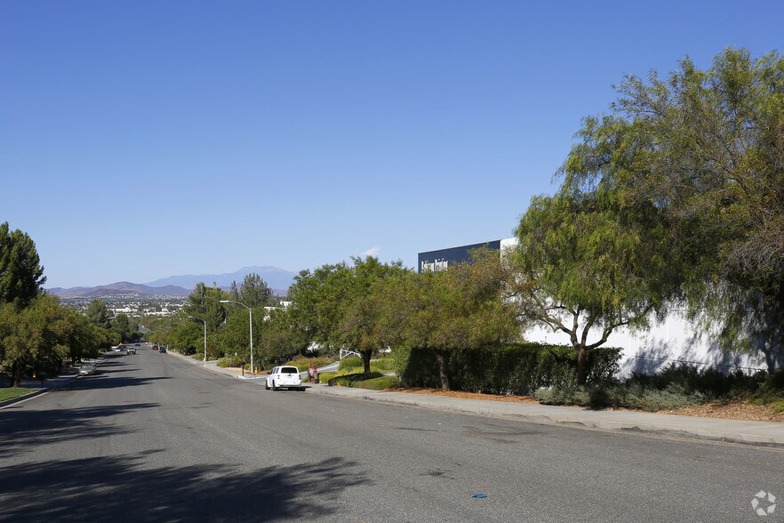 42685 Rio Nedo, Temecula, CA à louer - Photo du bâtiment - Image 3 de 17