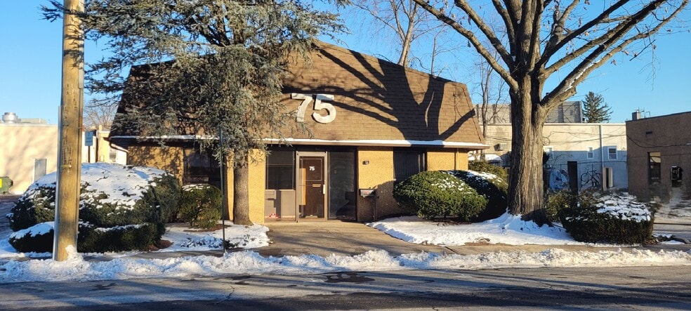 75 Portland Ave, Bergenfield, NJ for lease - Primary Photo - Image 1 of 5