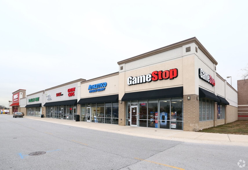 7951 Calumet Ave, Munster, IN for lease - Primary Photo - Image 1 of 16