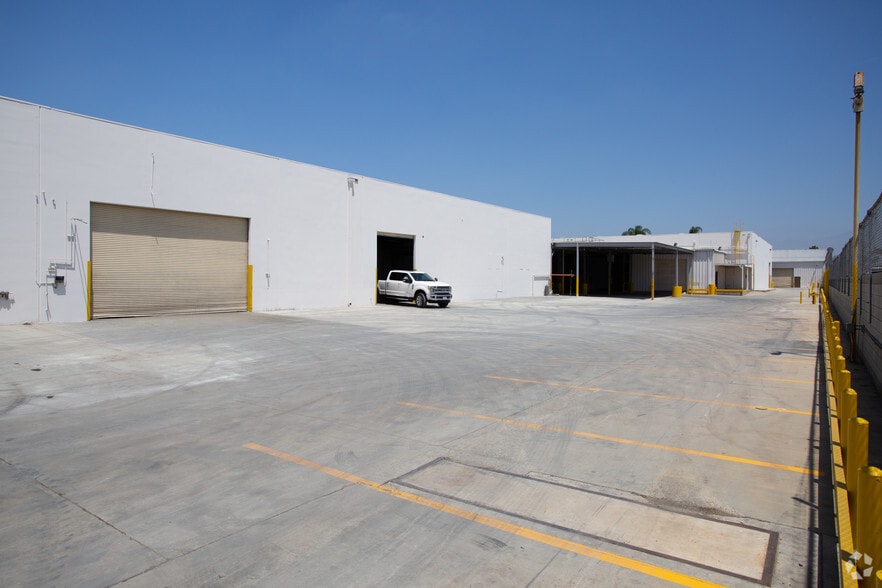 5780 Soestern Ct, Chino, CA for sale - Building Photo - Image 3 of 8