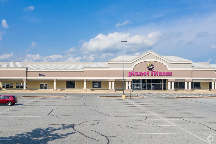 75-87 S White Horse Pike, Hammonton, NJ à louer - Photo du bâtiment - Image 3 de 6