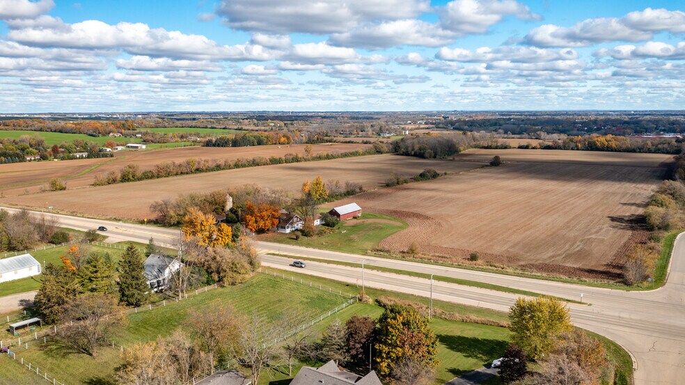 9134 Highway 76, Neenah, WI à vendre - Photo du bâtiment - Image 3 de 19