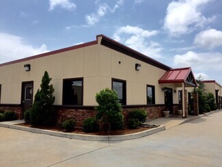Plus de détails pour 3560-3564 Macdonnell Dr, Norman, OK - Flex à vendre