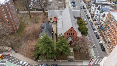 690 E 166th St, Bronx, NY - AÉRIEN  Vue de la carte - Image1