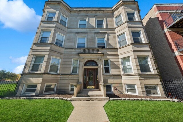5410 S Indiana Ave, Chicago, IL à vendre - Photo du bâtiment - Image 3 de 13