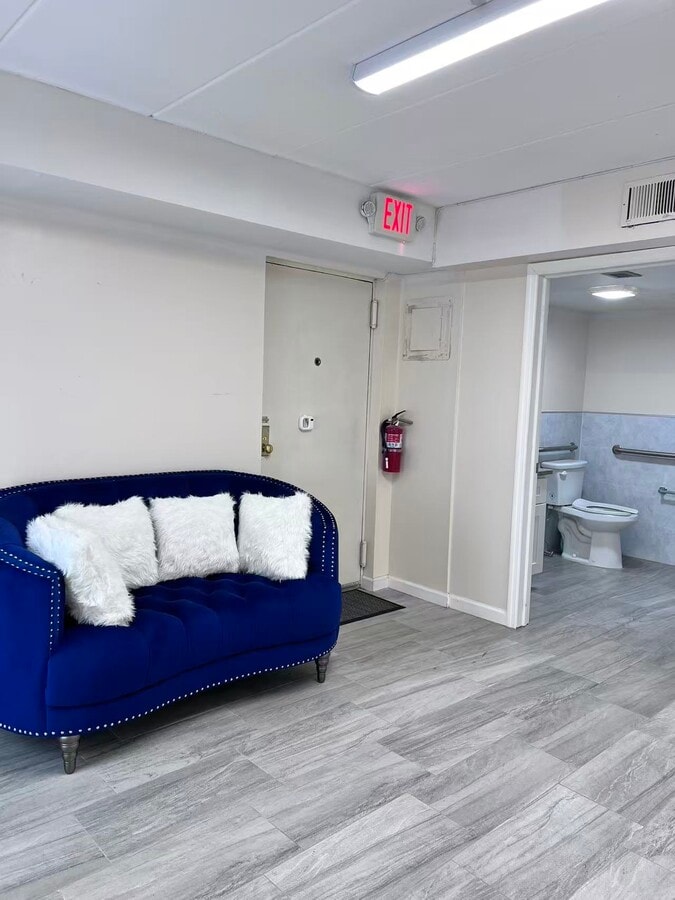 122-15 25th Rd, Flushing, NY 11354 - Unit CF1 -  - Interior Photo - Image 2 of 8