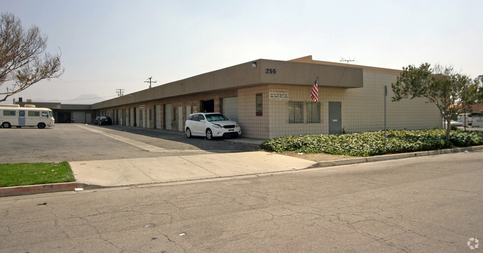 255 W Benedict Rd, San Bernardino, CA for lease - Building Photo - Image 2 of 9