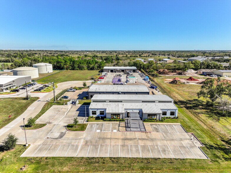 4440 FM 2351, Friendswood, TX à vendre - Photo du bâtiment - Image 3 de 41