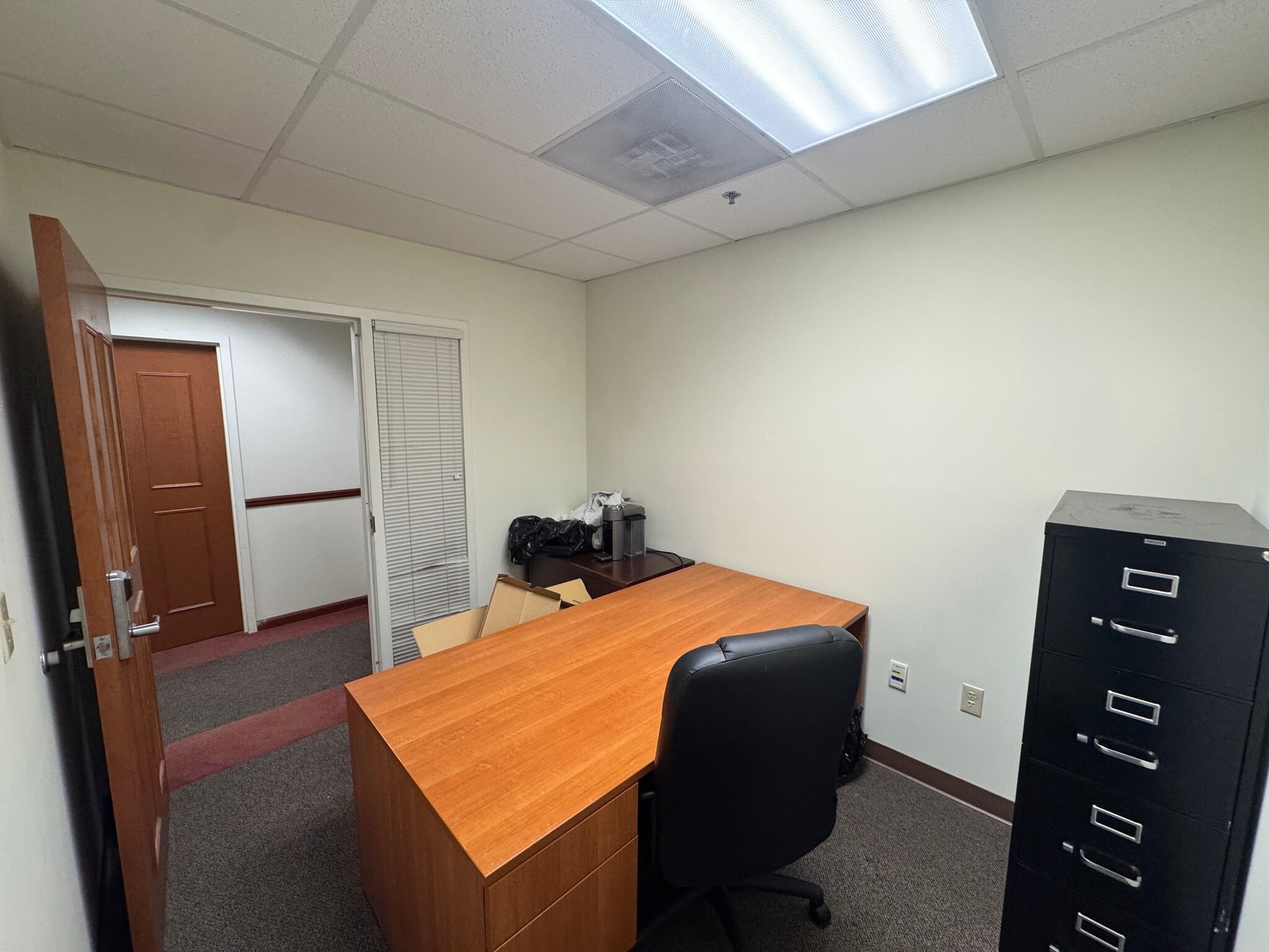 2881 E Oakland Park Blvd, Fort Lauderdale, FL for lease Interior Photo- Image 1 of 1