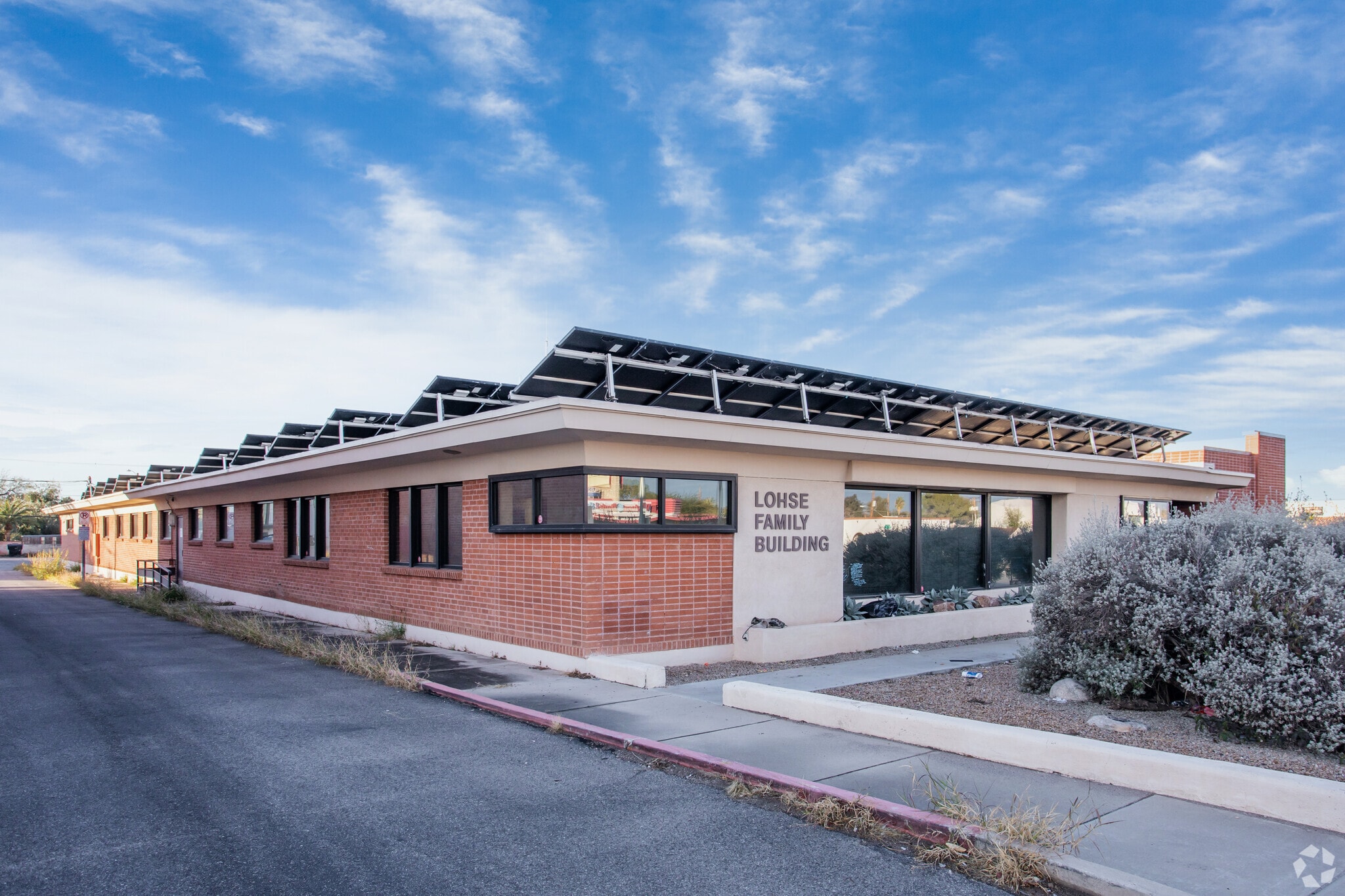 2916 E Broadway Blvd, Tucson, AZ for lease Primary Photo- Image 1 of 18