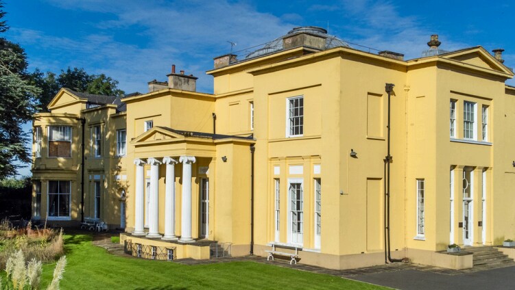 Main St, Newark à vendre Photo principale- Image 1 de 24