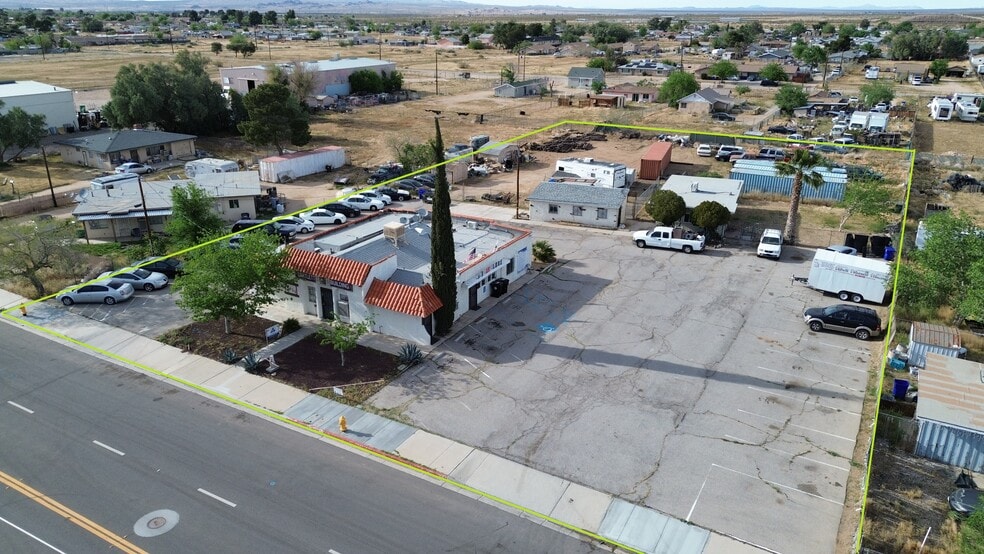 12036 Bartlett Ave, Adelanto, CA à vendre - Photo du bâtiment - Image 2 de 64
