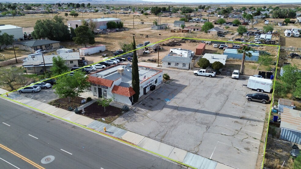 12036 Bartlett Ave, Adelanto, CA à vendre - Photo du bâtiment - Image 2 de 64