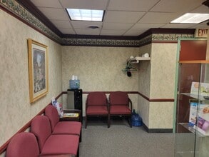 160 Commack Rd, Commack, NY for lease Interior Photo- Image 2 of 10