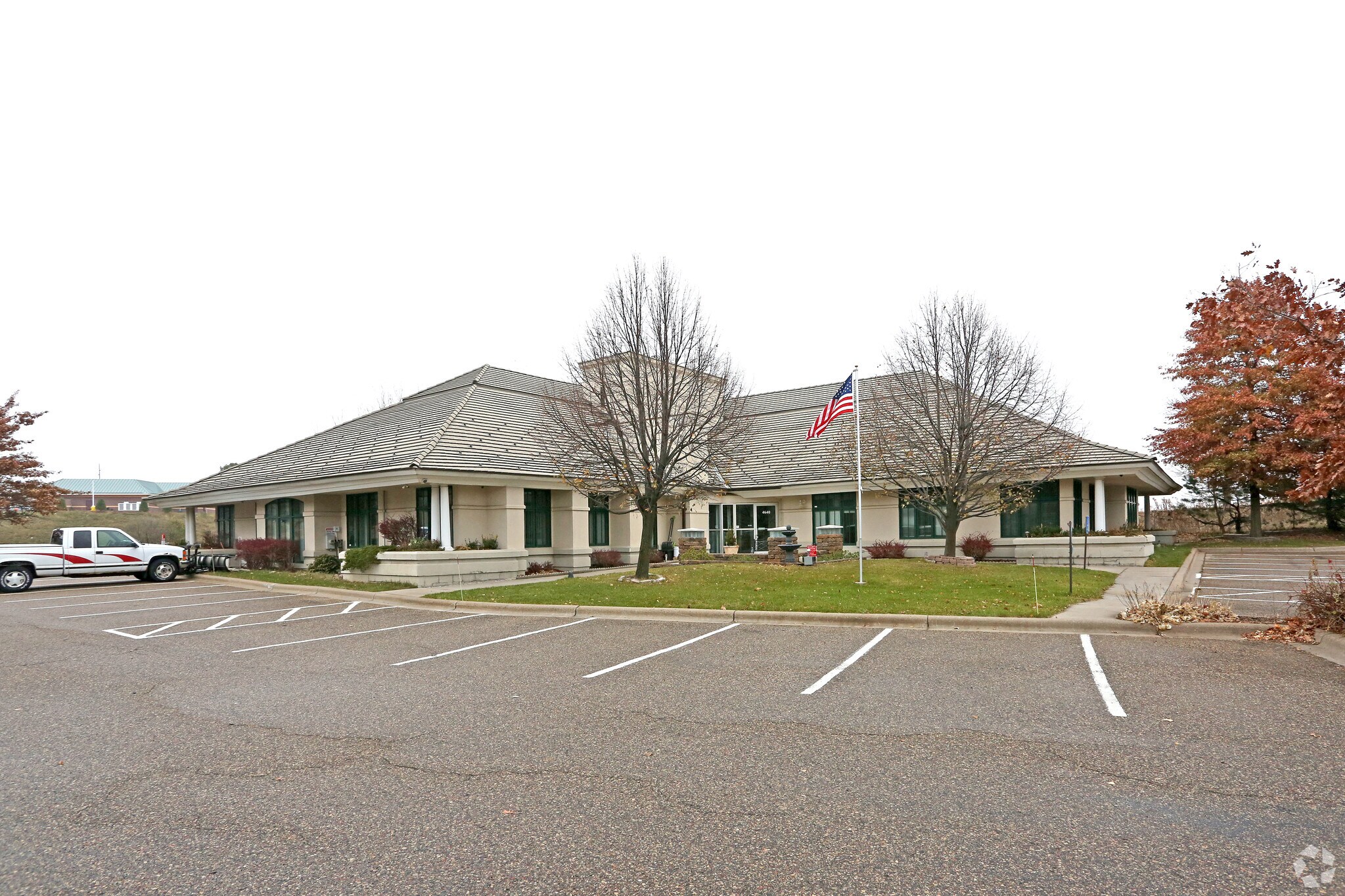 4640 Slater Rd, Eagan, MN à louer Photo principale- Image 1 de 8