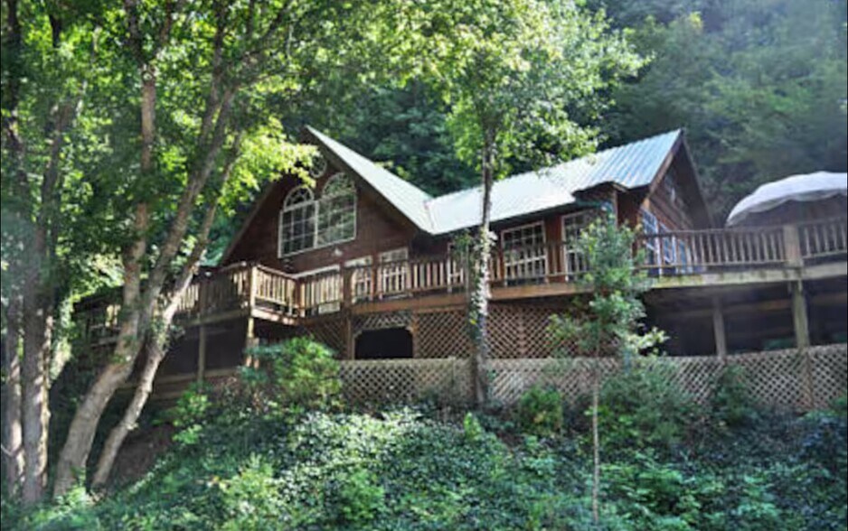 1740 Cherohala Skwy, Tellico Plains, TN for sale - Building Photo - Image 2 of 15
